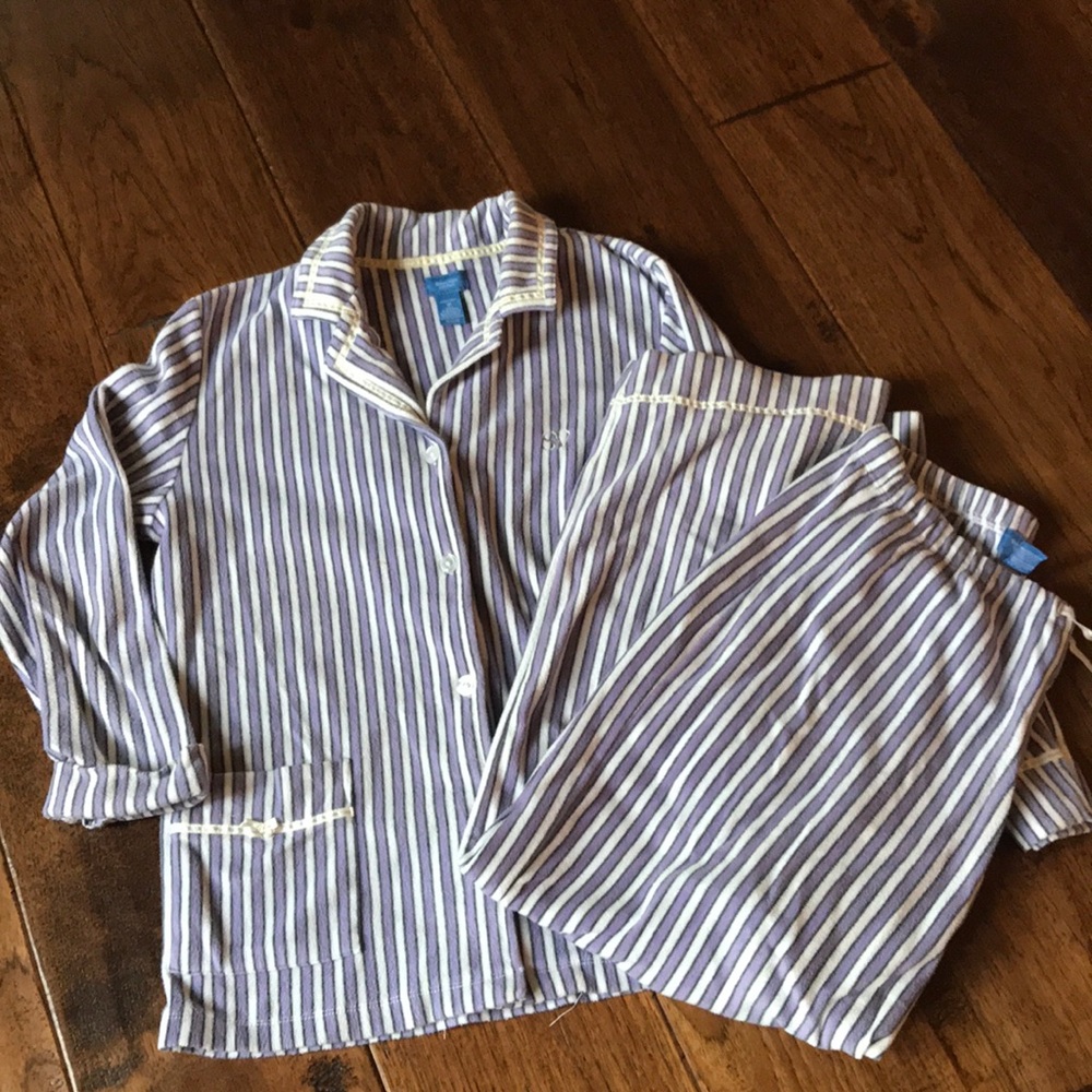 Vera Wang women’s pjs